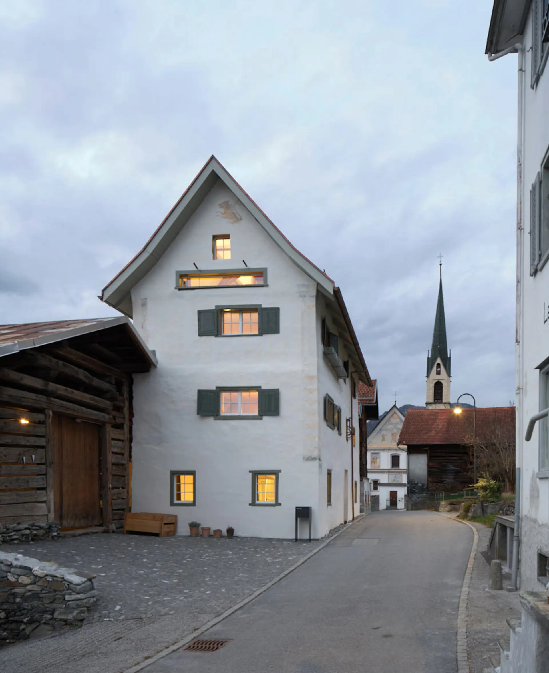 03_Sanierung und Umbau_Wohnhaus Dorfstrasse Almens